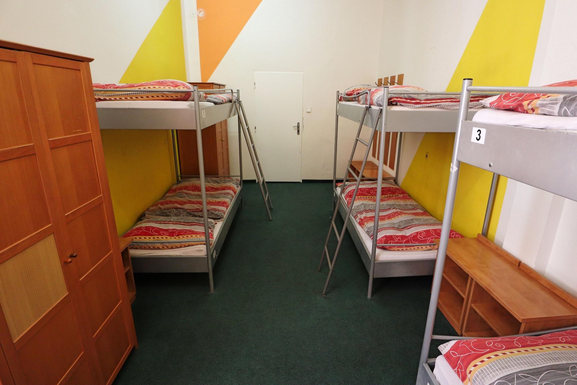 A Plus Hostel - Centrum Прага Екстер'єр фото