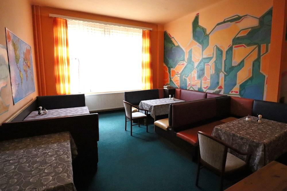 A Plus Hostel - Centrum Прага Екстер'єр фото
