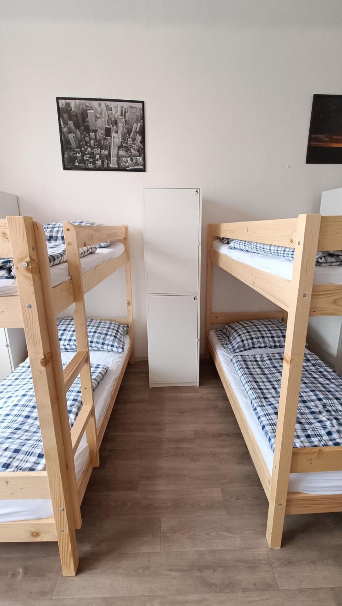 A Plus Hostel - Centrum Прага Екстер'єр фото