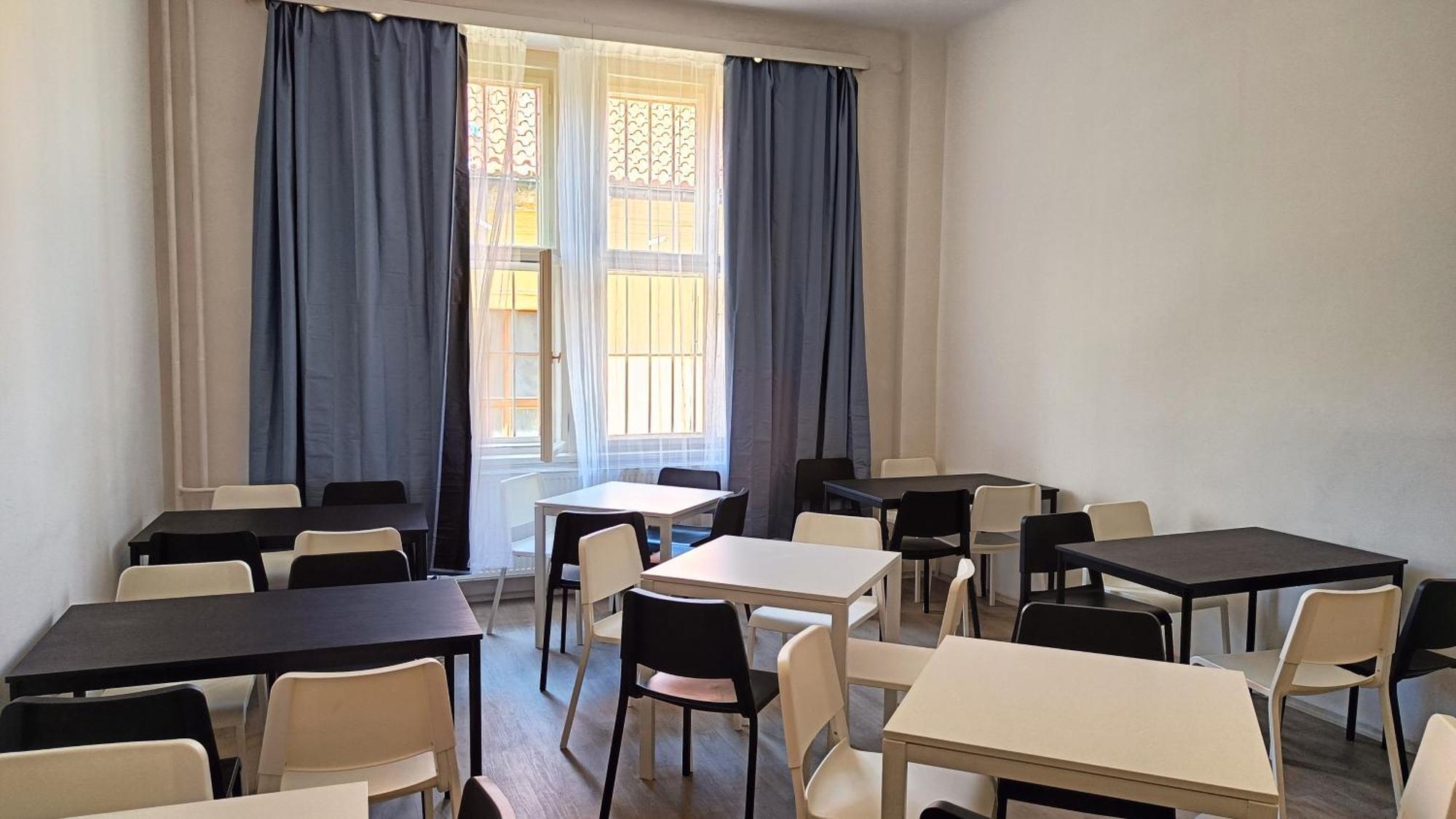 A Plus Hostel - Centrum Прага Екстер'єр фото