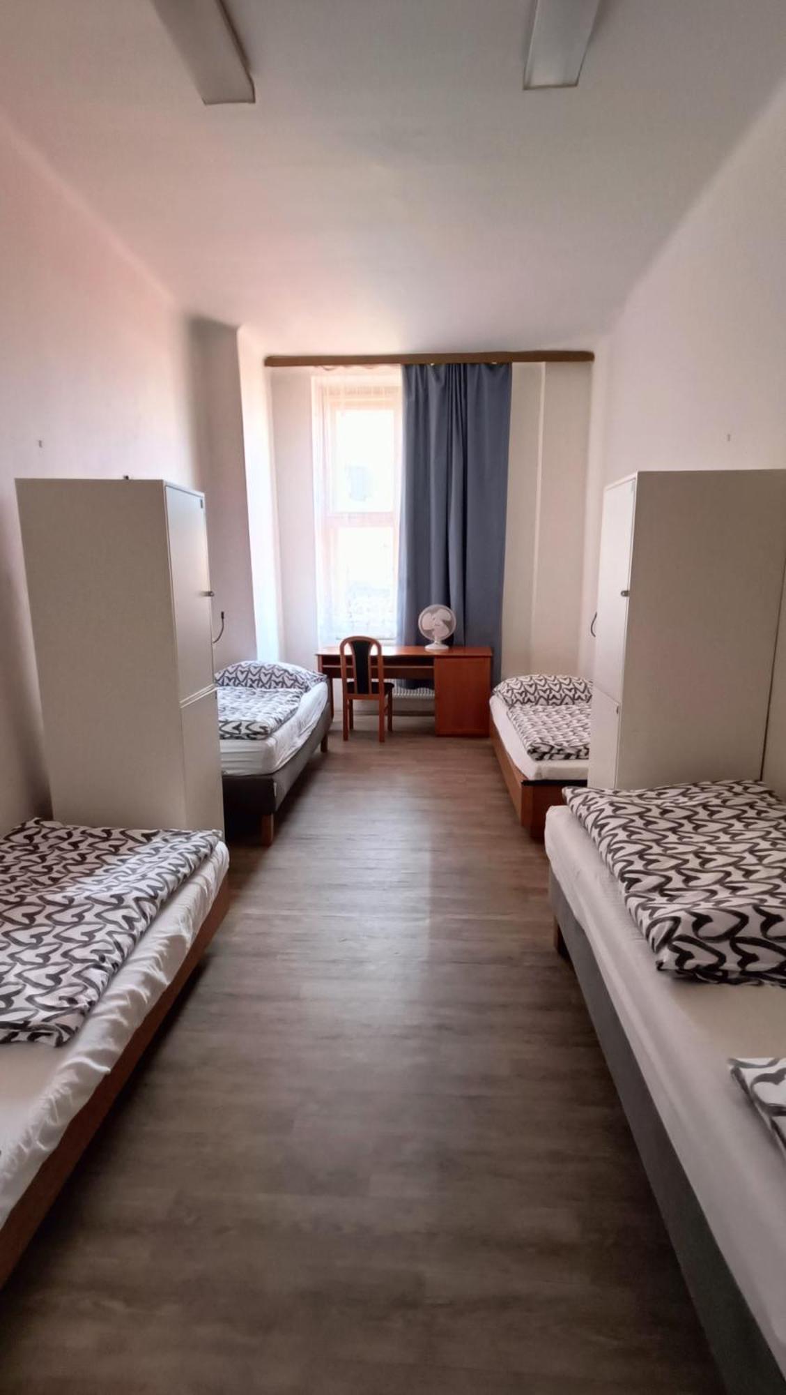 A Plus Hostel - Centrum Прага Екстер'єр фото